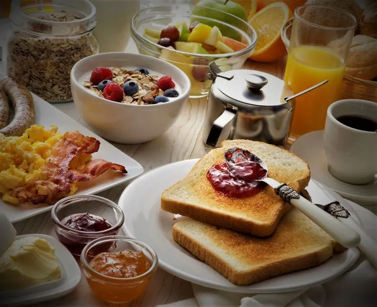 DELUXE Frühstücksbuffet