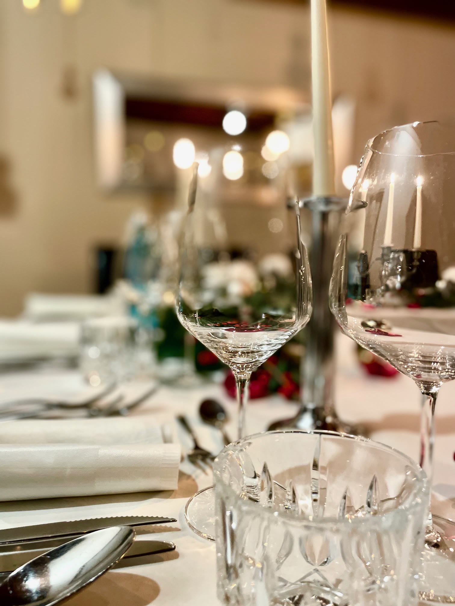 Festlich eingedeckter Tisch im Restaurant Klostermühle